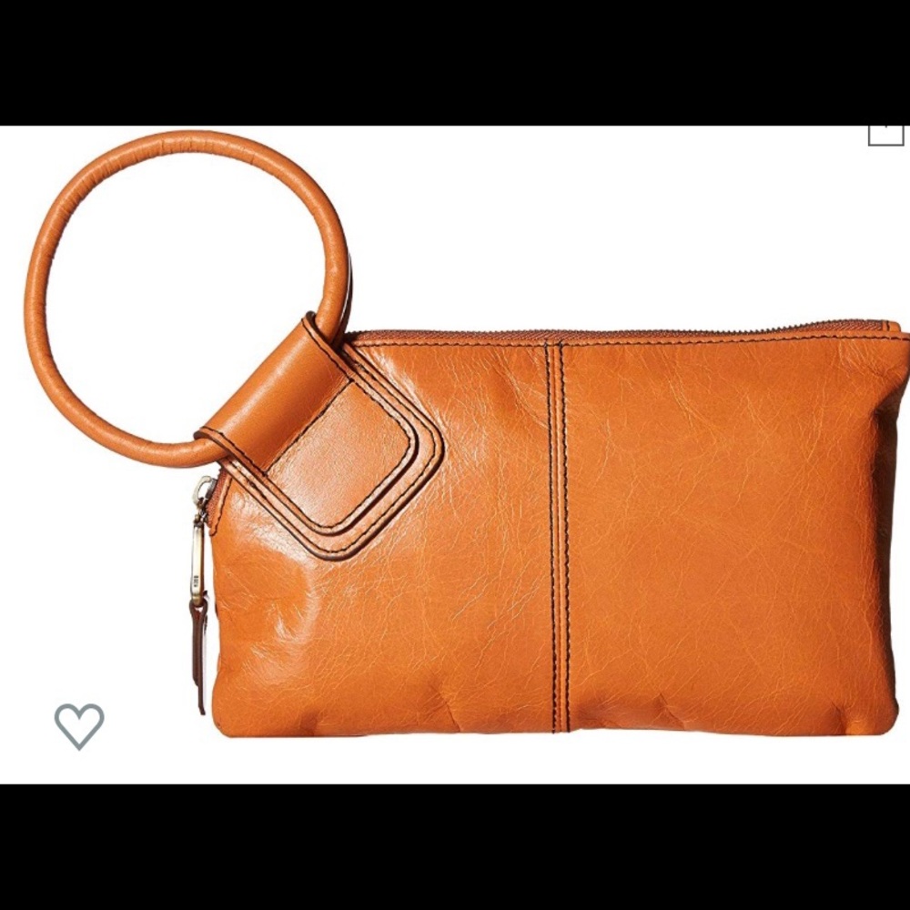 Hobo Sable Wristlet in Dusty Coral
